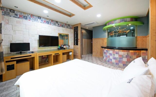 Yeosu The King Pension