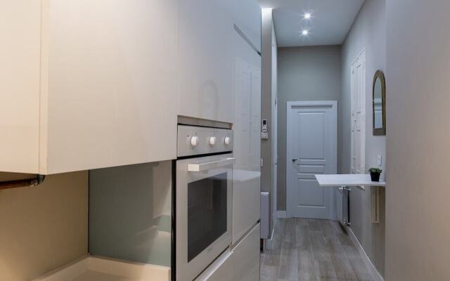 Cosy 2 Bed Apt in Chamberí 2 Min to Tube