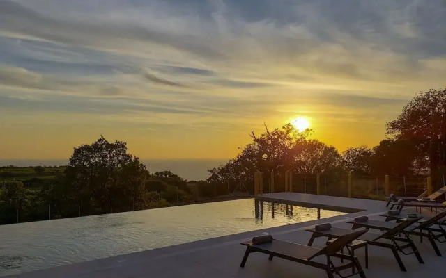 Exclusive Sea View Villa Madelaine