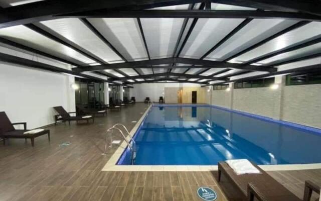 crystal residence 628