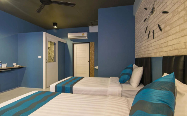 Amity Poshtel - Hostel