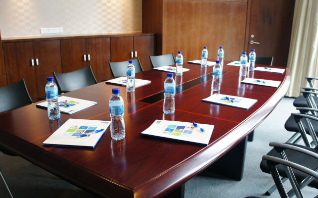 Holiday Inn Express Shanghai Jinqiao Central by IHG