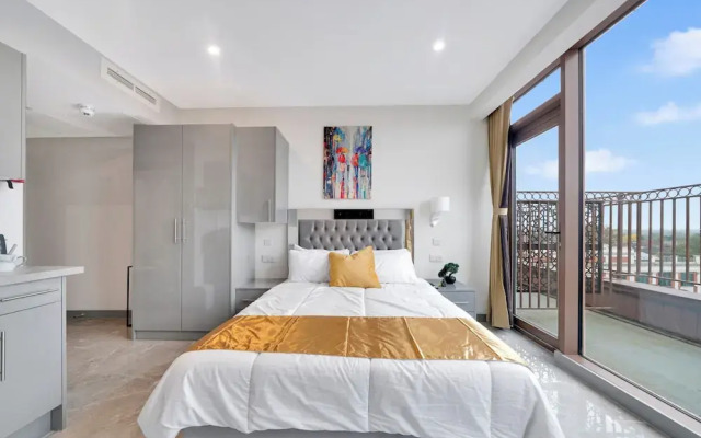 Hotel Studio Apartment in East London