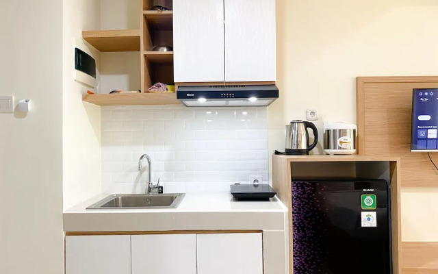 Minimalist And Strategic Studio At Pollux Chadstone Apartment