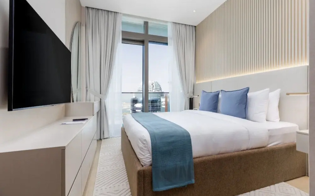 Maison Privee - Exclusive Apt w/ Striking Sea & Dubai Marina Vws