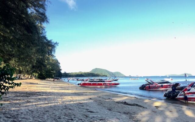 The Title East Wing by Trips Phuket