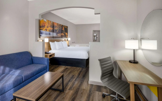 Days Inn by Wyndham Jackson