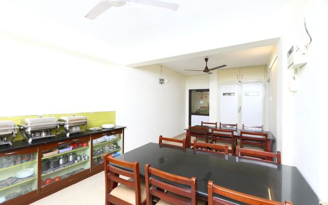 OYO 1504 Hotel Gemini Residency