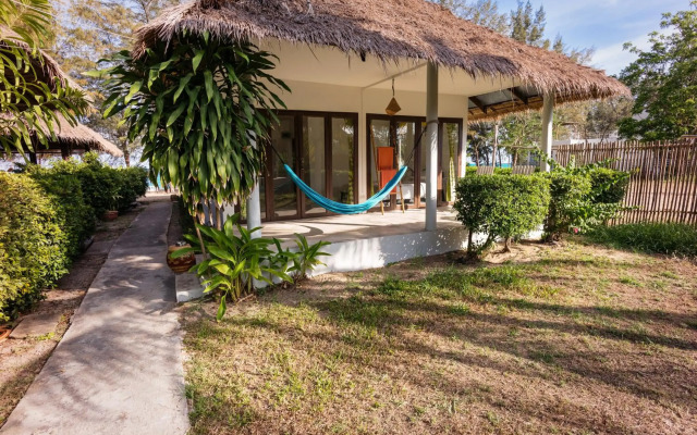 Mumsa Beach Resort & Restaurant