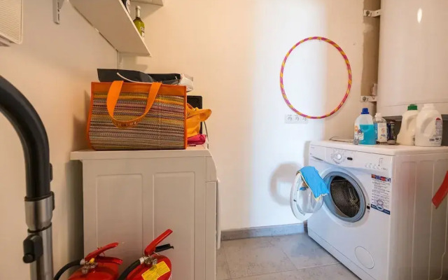 Apartment With Frontal Sea-views