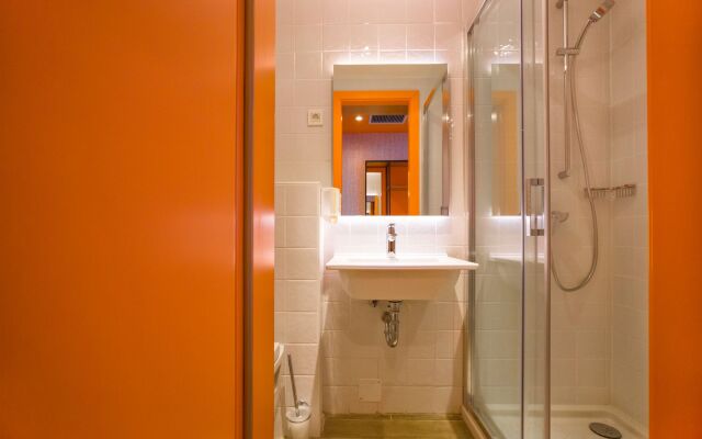 Hostel Link