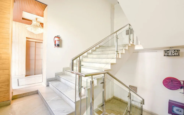 Fabhotel Capital Inn