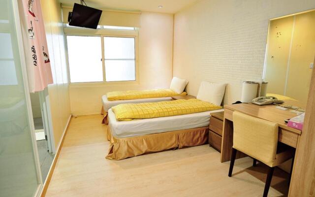 Chengching Lakefront Resort
