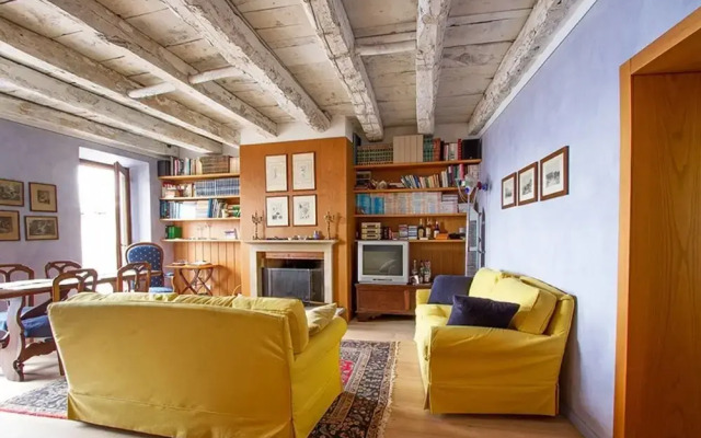 Authentic 3 bed Apartment With Amazing Lake Views