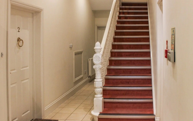 Hydeaway, 7 Grafton Towers