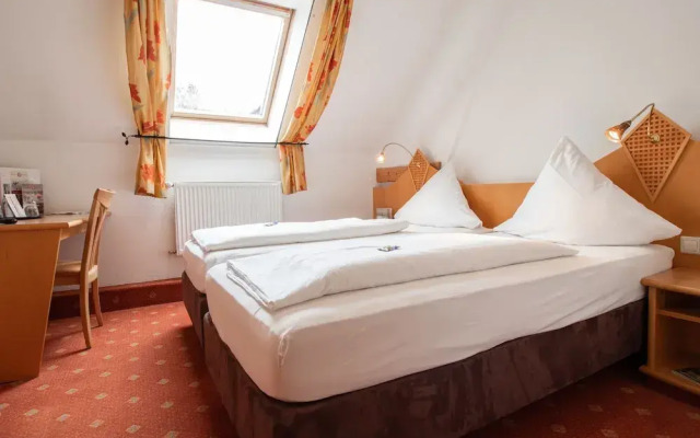 Landgasthof & Land-gut-Hotel Zur Rose