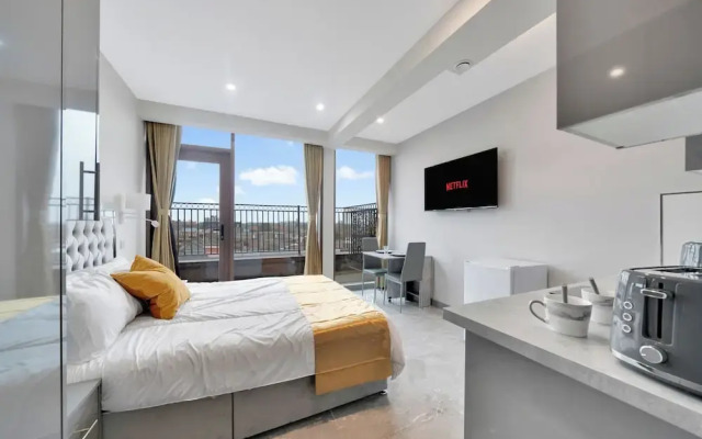 Hotel Studio Apartment in East London