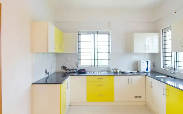 OYO Home 30336 Exquisite Stay Near International Airport