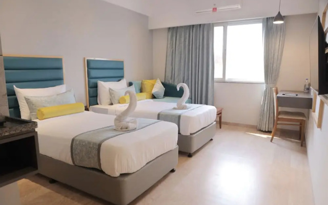 Hotel The Excellency