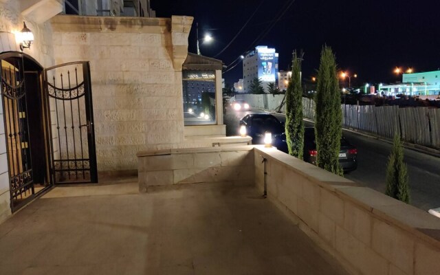 3 Bedroom Apartment Of 200 Square M With Terrace