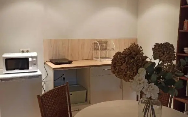 Apartamento independiente con jardín privado