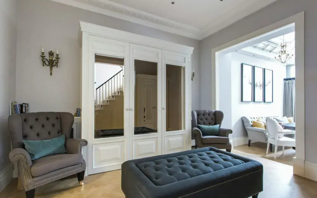 Ovington Gardens by Onefinestay