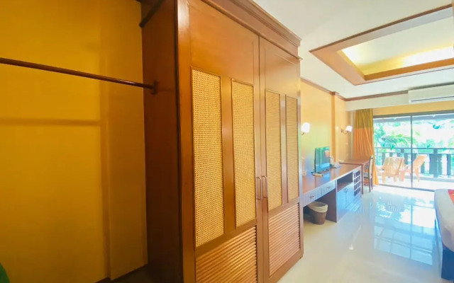 Lanta Village Resort