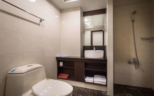 Twinstar Hotel