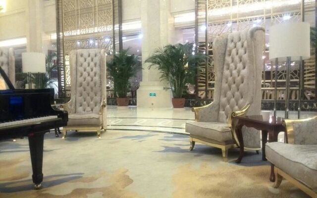 Planet International Hotel