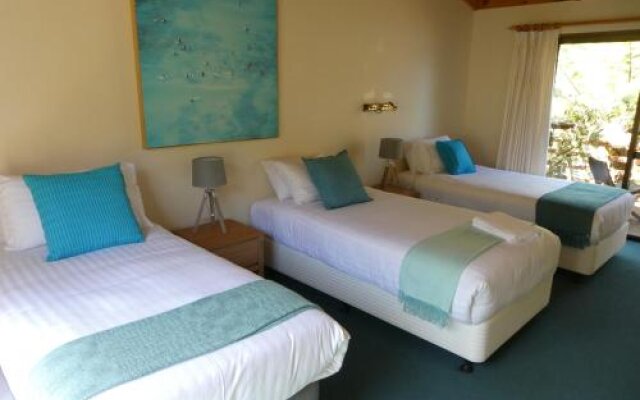 Osprey Lodge Beachfront Bed & Breakfast