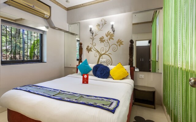 OYO 9538 Hotel Emerald De Aalayam