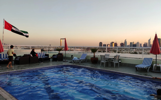 Wescott Plaza Hotel Apartment