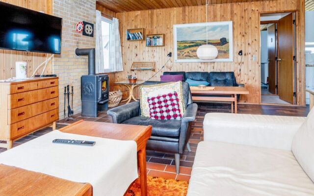 6 Person Holiday Home in Thisted-by Traum