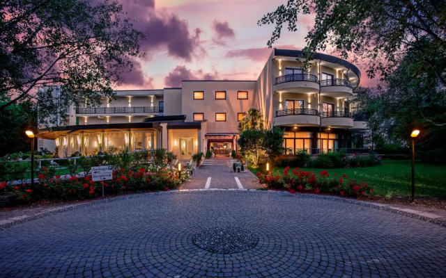 Park Hotel Junior