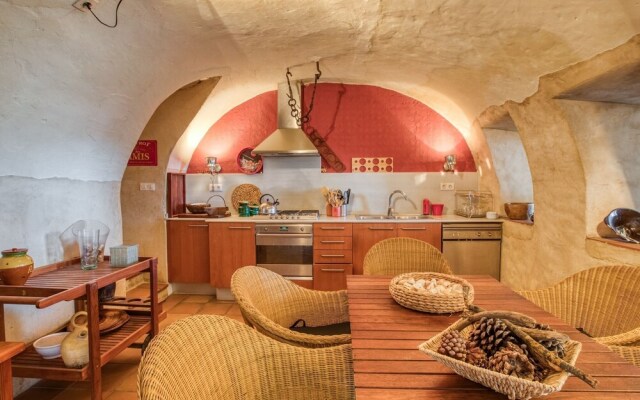 Traditional Holiday Home in Ventalló With Garden