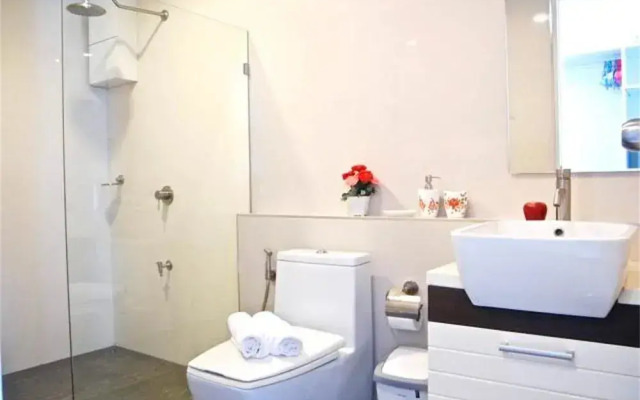 Kamala Regent 3 bedrooms apartment with rooftop pool