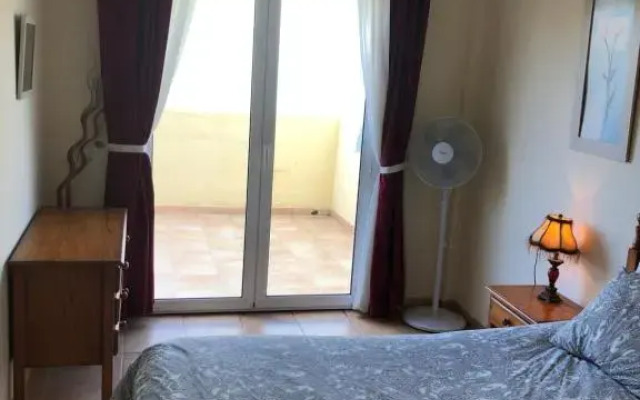 39 El Sultan, Calle el Roque