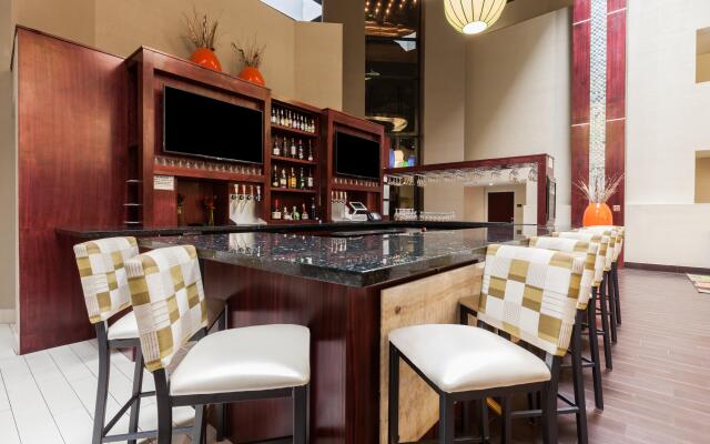 Holiday Inn Hotel & Suites Oklahoma City North by IHG