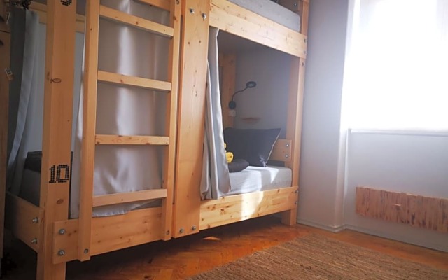 Family Surf Home - Hostel