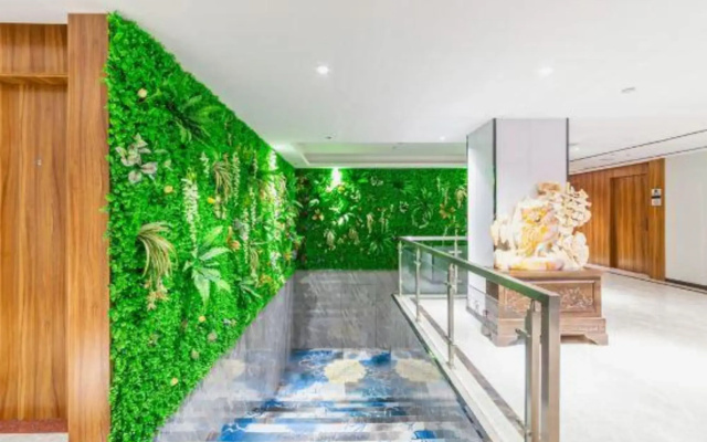 Wanting Hotel (Guangzhou Baiyun Railway Station Xinshi Baixin Plaza)