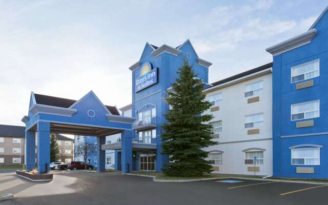 Days Inn & Suites by Wyndham Brooks