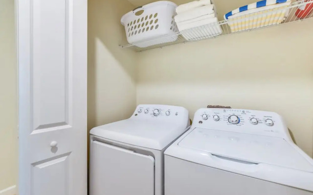 Romeo Circle Stoey Lake