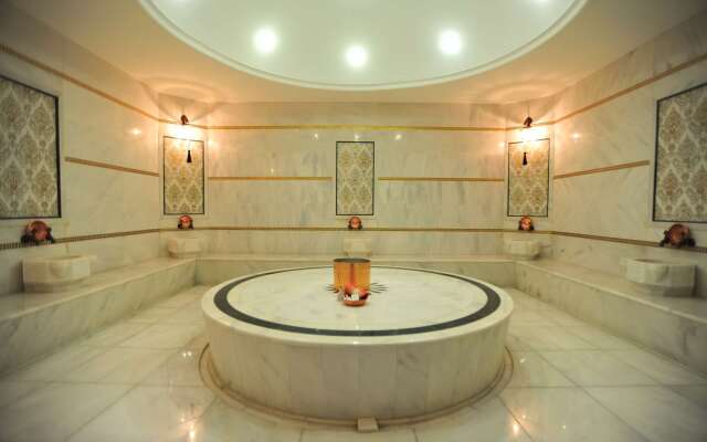 Wellborn Luxury Hotel