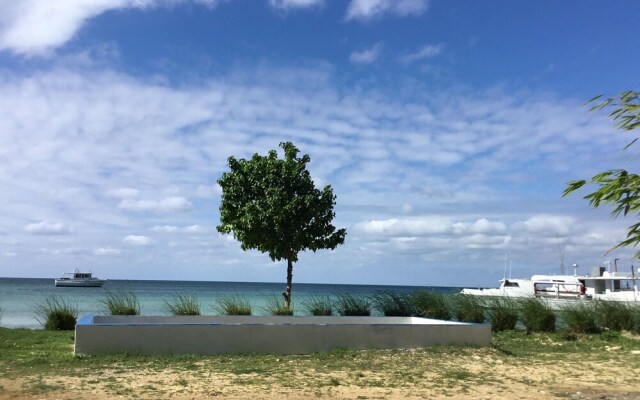 Stoner's Beach Resort