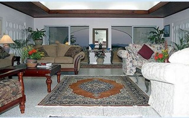 Allamanda Estate Villa