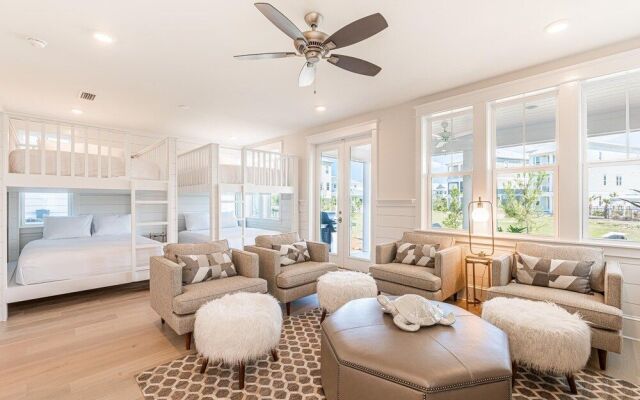 The Sleeping Queens at Prominence 30A