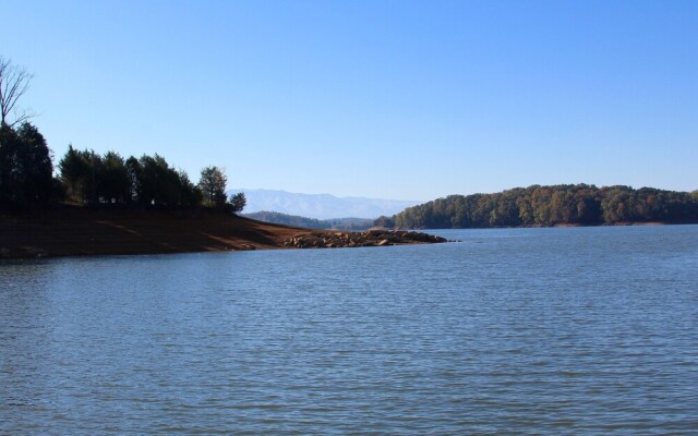 Leconte View 1 by Jackson Mountain Homes