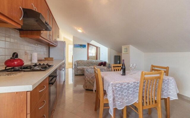 Nice Home in Poljana With Wifi and 4 Bedrooms