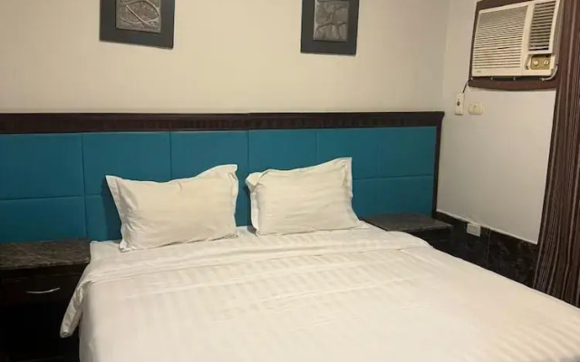 Al Thanaa Al Raqi Serviced Apartments