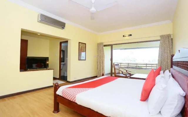 Manor Backwater Resort
